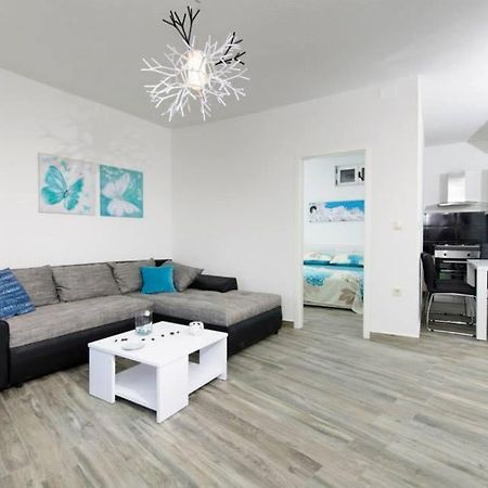 Villa Rozy Drasnice Bagian luar foto