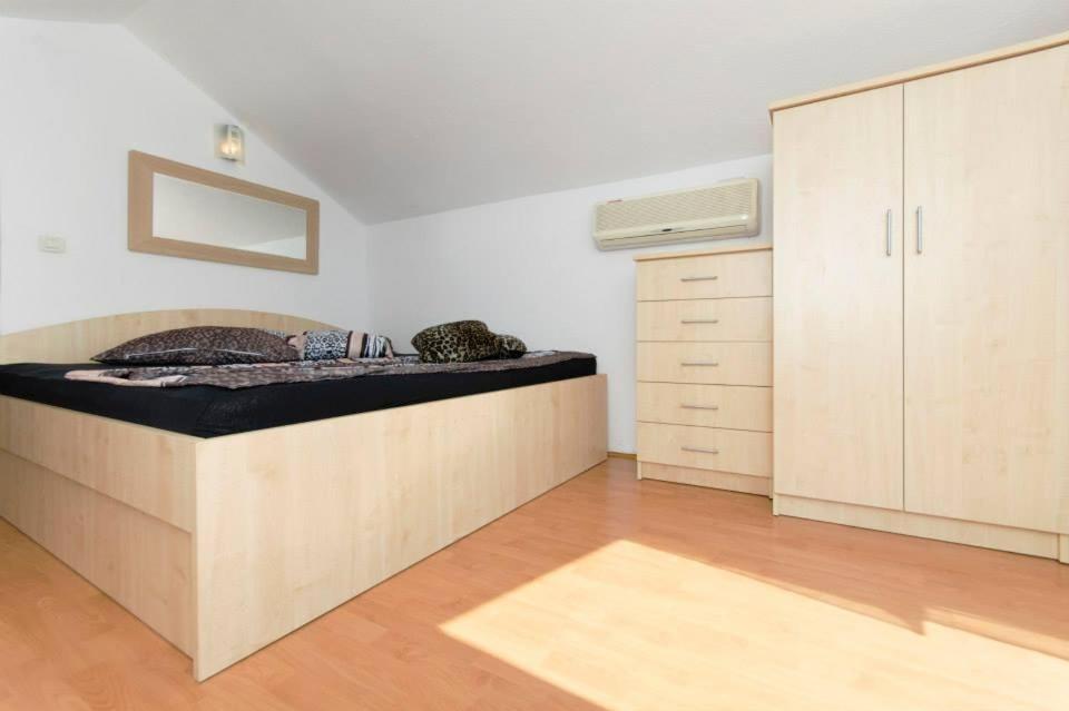 Villa Rozy Drasnice Bagian luar foto