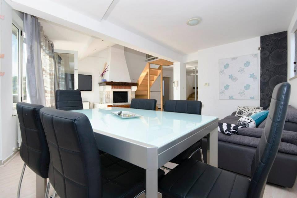 Villa Rozy Drasnice Bagian luar foto